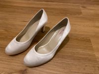 Rainbow Club Brautschau Damenschuh 41,5 / 9 Creme weiß Hochzeit Hessen - Ober-Mörlen Vorschau