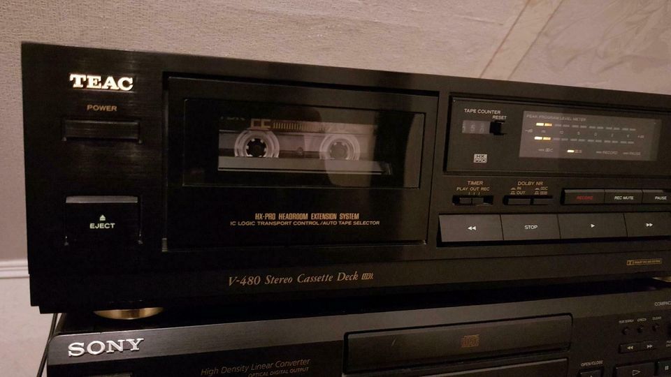 Teac  V-480 Tape Kassette Deck in Hesel