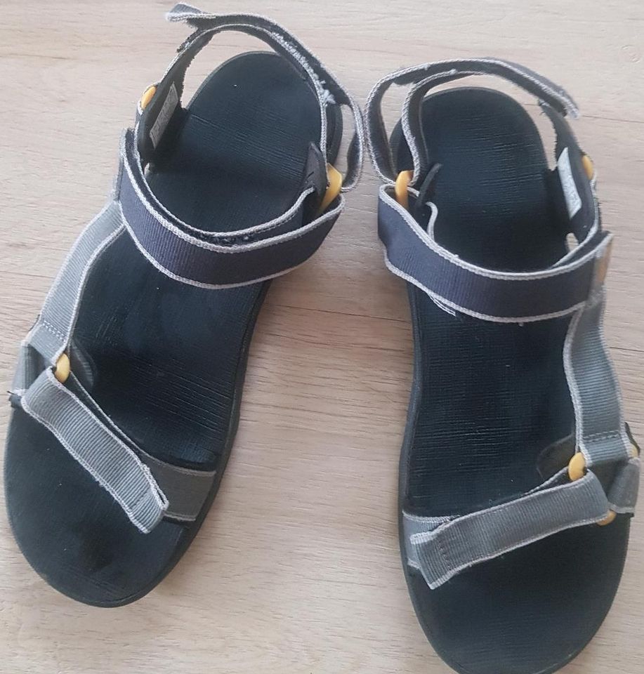 Jack Wolfskin Sandalen - grau - Größe 38 in Langenhagen