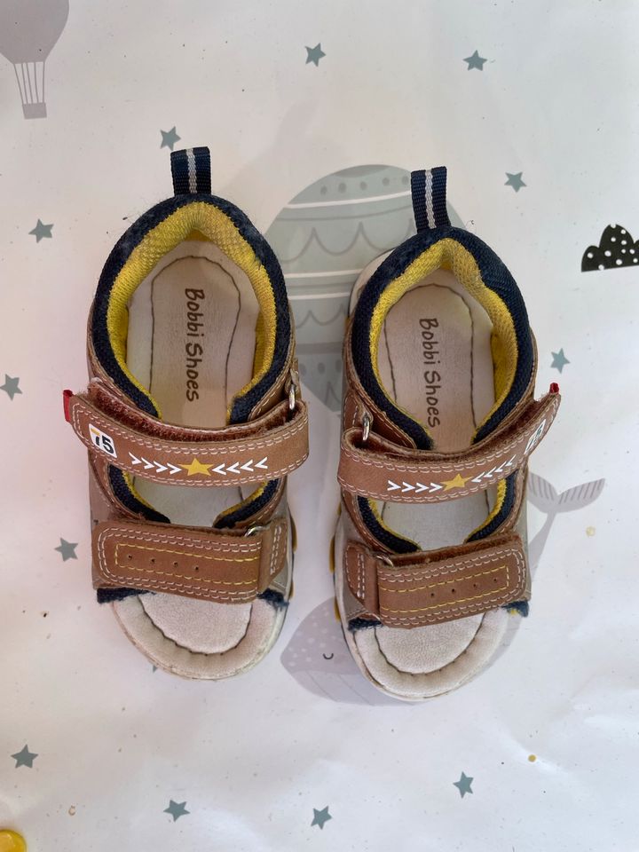 Bobbi Shoes Kinderschuhe Sandalen Größe 23 in Hamburg