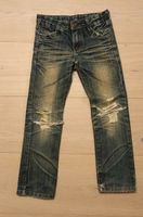 Zara Kids Gr. 118 cm 5-6 Jeans mit Rissen Löchern München - Schwabing-Freimann Vorschau