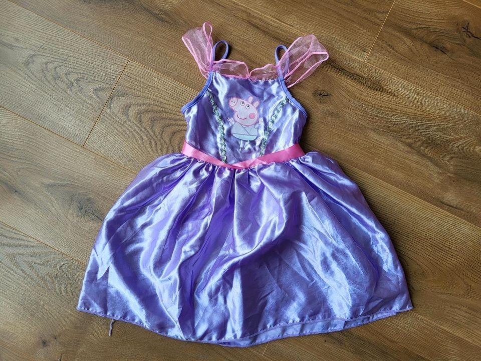 Kleid (Kostüm) Peppa Wutz Gr. 110/116 in Norderstedt