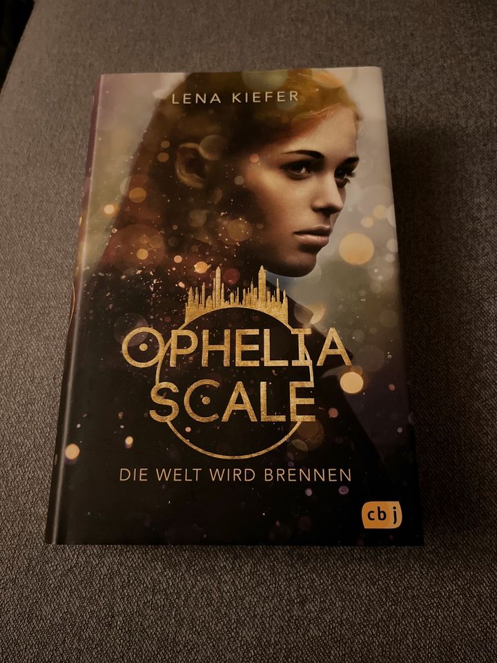 Ophelia Scale Band 1 Hardcover in Wolfratshausen
