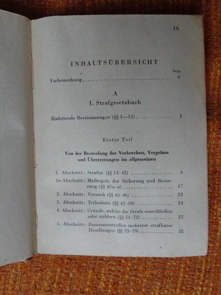 StGB und andere Strafgesetze 1954 , DDR in Bad Muskau