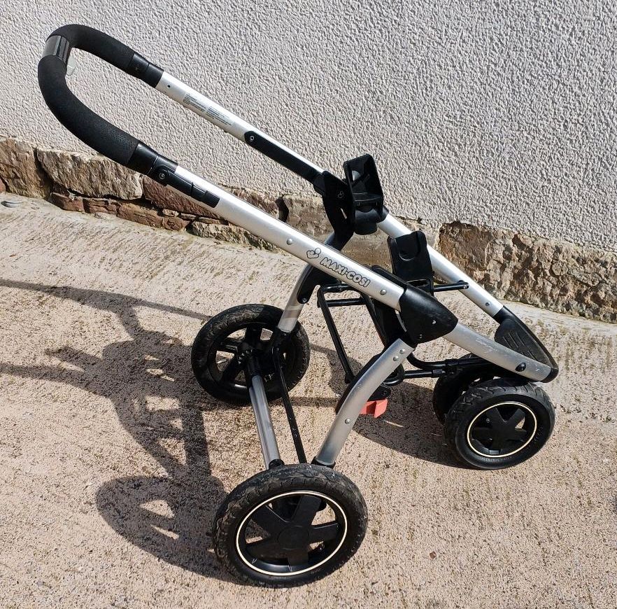 Maxi-Cosi Buggy Baby Schale Sportwagen Kinderwagen in Breuna