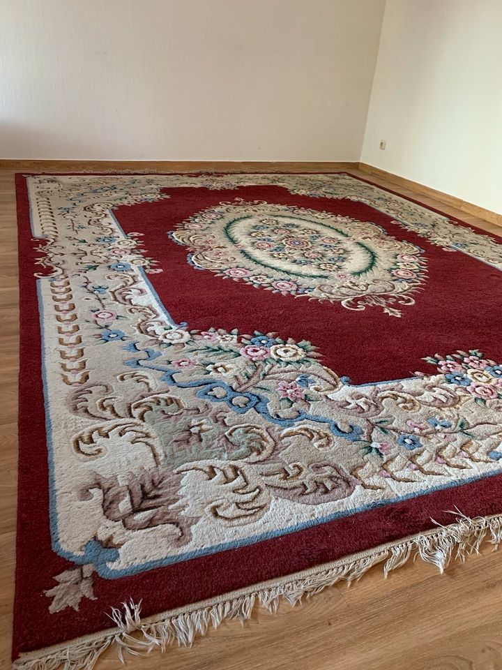 Orientalischer / (handgeknüpfter) indischer Teppich - 350x270 cm in Essen