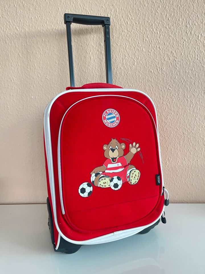 Kinder Trolley, Koffer, FC Bayern München, blinkende Räder in Leipzig - Süd  | eBay Kleinanzeigen ist jetzt Kleinanzeigen