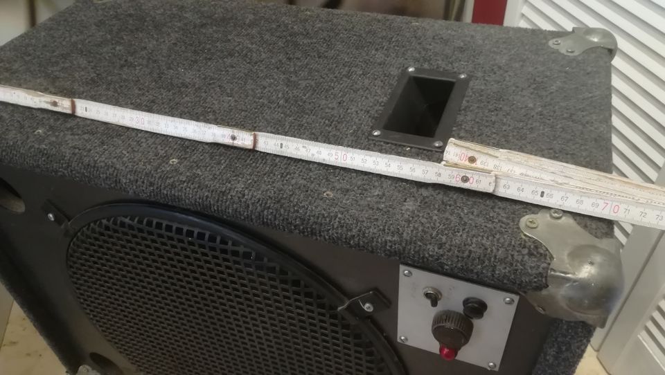 Bassbox Basslautsprecher für Bassisten 15 Zoll, 8 Ohm, 600 Watt in Sinzheim