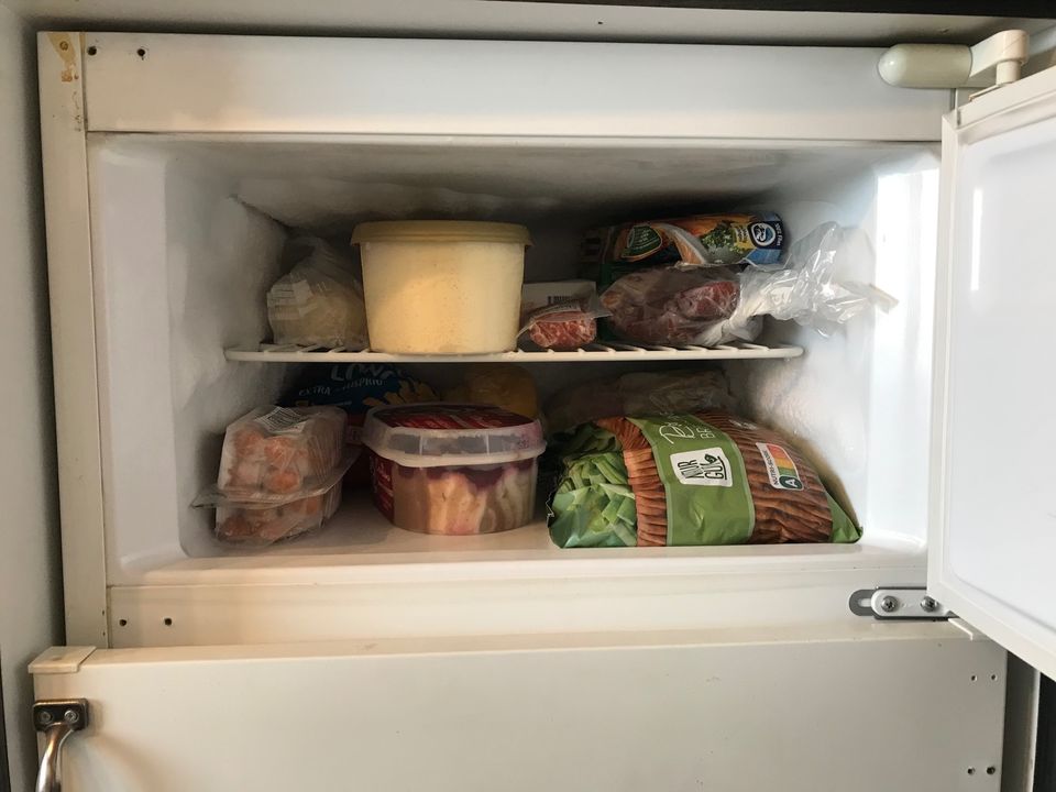 Kühlschrank mit Gefrierfach in Vaihingen an der Enz