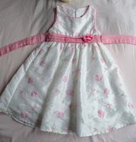 Mädchen Kleid Gr 104, Satinkleid, bestickt mit rosa Blüten Bochum - Bochum-Süd Vorschau