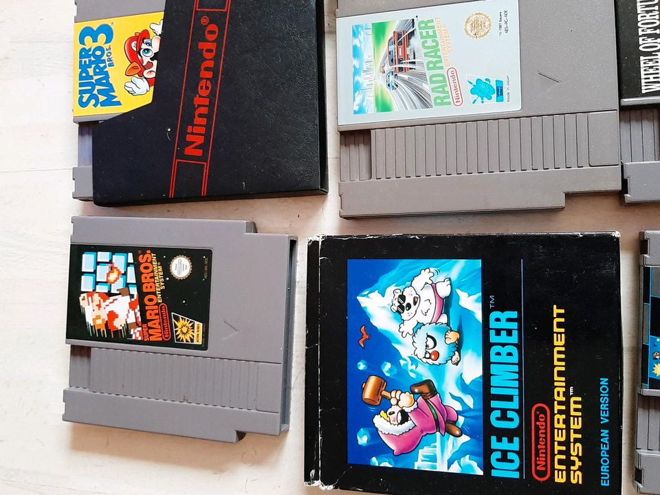 Nintendo Entertainment System NES mit 4 Controllern und 12 Spiele in Wichtshausen