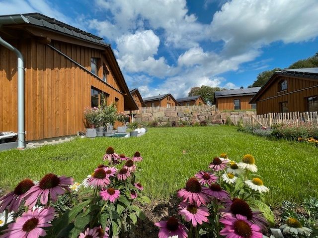 Traumhaftes Domizil inkl. Grundstück im Chaletdorf Hasenberg in Köln