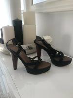 Sandalette von UGG Australia Gr. 36,5 schwarz Vollleder Wandsbek - Hamburg Farmsen-Berne Vorschau