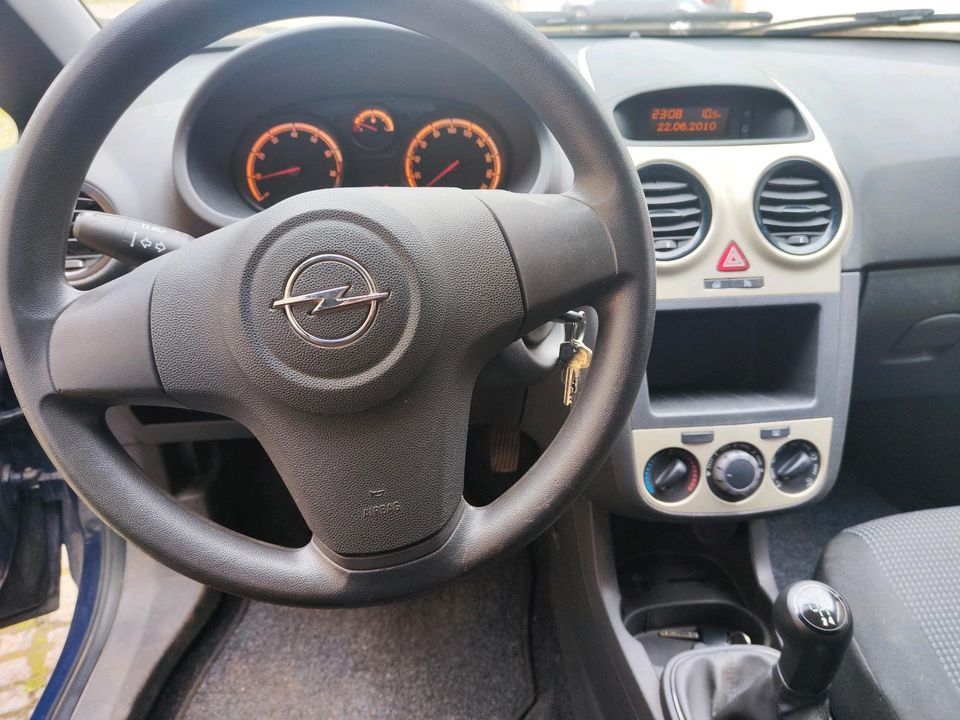 Opel Corsa D in Pegau