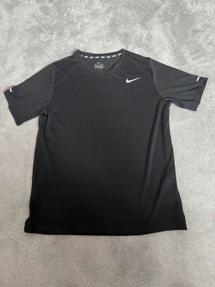 Nike Tshirt in Köln