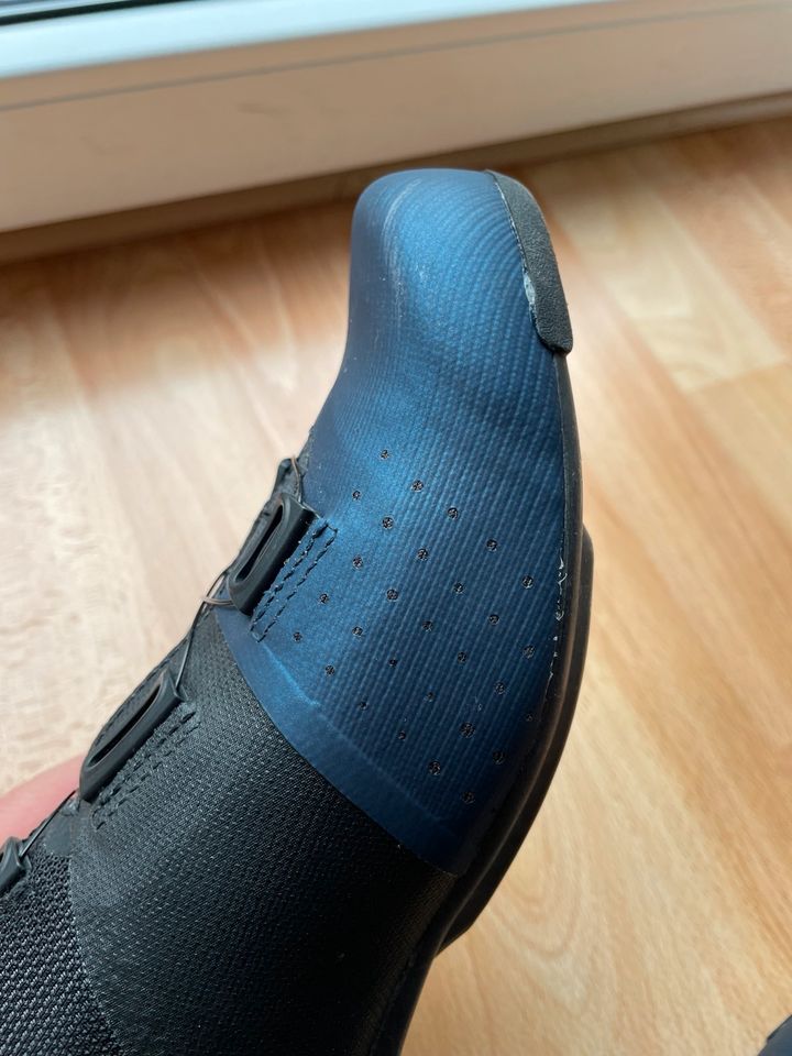 Fizik Tempo Overcurce R4 44,5 Boa Rennradschuhe in Markt Schwaben