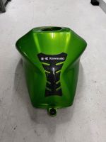 Kawasaki z750 z1000 Tank 2007-2012 Beschädigt Hessen - Offenbach Vorschau