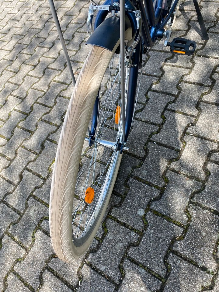 City Bike 28 Zoll Elops 520 mit Zubehör in Mannheim