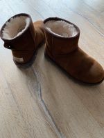 Ugg Essential Mini Leather boots schuhe braun leder 36 Hessen - Zwingenberg Vorschau