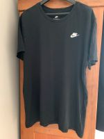 Nike Tee Shirt T-Shirt XL schwarz für Männer Herren Hessen - Dreieich Vorschau