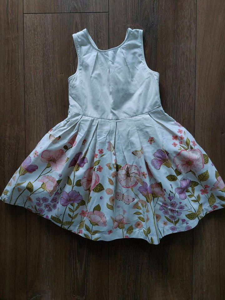 Kleid für Mädchen und Blumenmädchen in Größe 104 von C&A Premium in Altrich