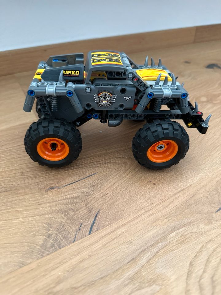 Lego Technic Auto Fahrzeug Monster Truck in Herford