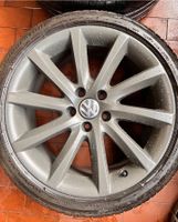 Sommerreifen 225/40R18 VW Golf Touran Beetle 8x18 ET44 Sachsen-Anhalt - Magdeburg Vorschau