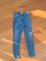 Blaue Skinny Jeans, Größe 40, Zara Nordrhein-Westfalen - Mechernich Vorschau