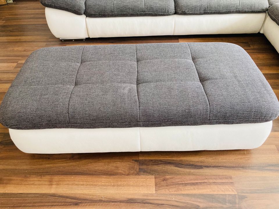 Wohnlandschaft Sofa Couch Schlafsofa multifunktional NEUWERTIG! in Schortens