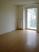 Plauen-Ostvorstadt! Kleine 2 Zimmerwohnung mit Balkon! Sachsen - Plauen Vorschau