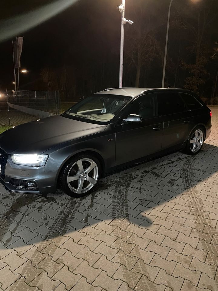 Audi A4 3x S-line Quattro in Stockheim Oberfr