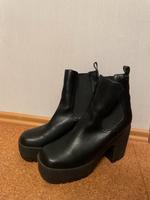 Platform Stiefel schwarz Shein Größe 10 (40) Bayern - Sulzbach a. Main Vorschau