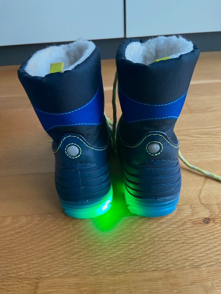 Winterschuhe Gr. 27 Lupilu LED Stiefel blau Kinderschuhe in Hofheim am Taunus