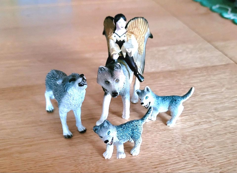 SCHLEICH BAYALA Jaro 70412 Wolf 14626 16373 Welpe 2 x in Jüchen