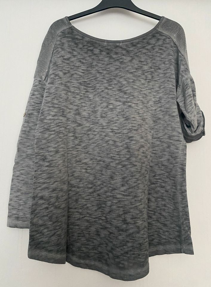 Stylisches Shirt Top Pullover Rollärmel grau mit Pailletten Gr. L in Walldorf