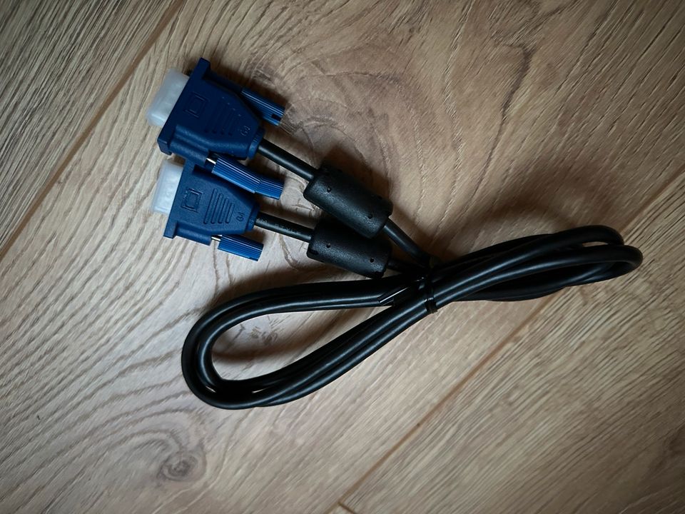 VGA Monitor Kabel, mit Ferrit-Filter, verschiedene Längen in Ettlingen