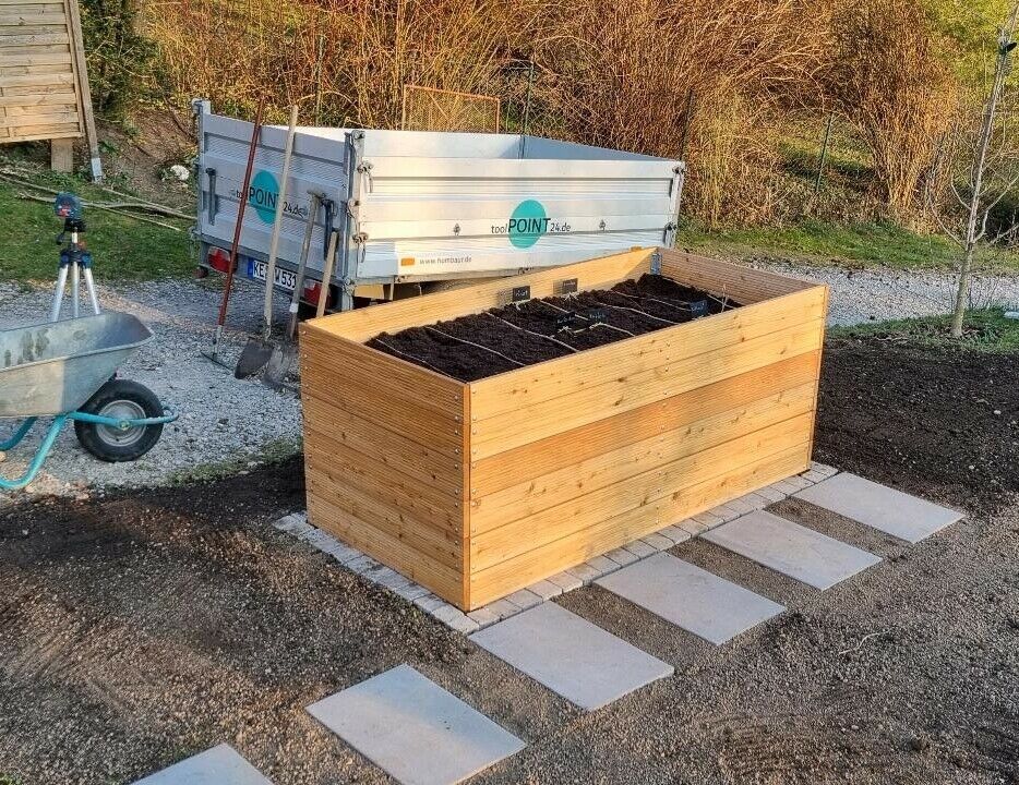 Hochbeet selber bauen mit Werkzeug von Toolpoint24.de in Kempten in Kempten