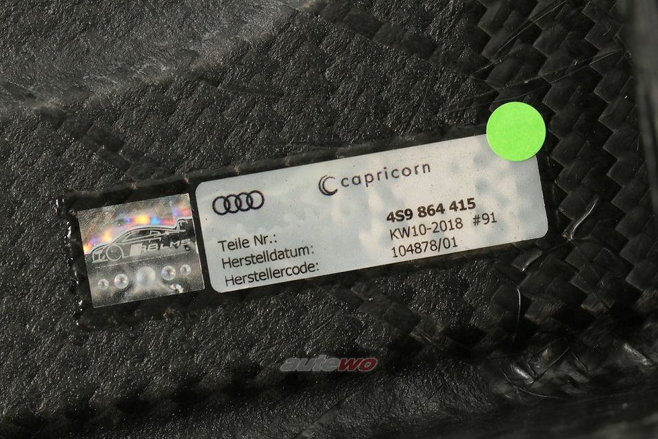 4S9864415 Audi R8 4S LMS GT2 5.2l 10 Zylinder Carbon Abdeckung Fu in Wipperfürth