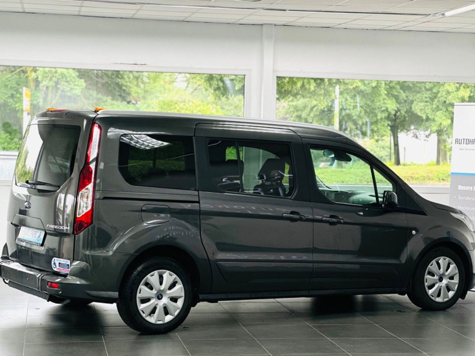 Ford Grand Tourneo Titanium Behindertengerecht-Rampe in Salzgitter