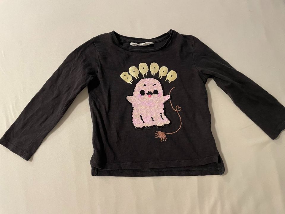 H&M Langarmshirt Gr.104 Pailletten Geist Kostüm Halloween schwarz in Magdeburg