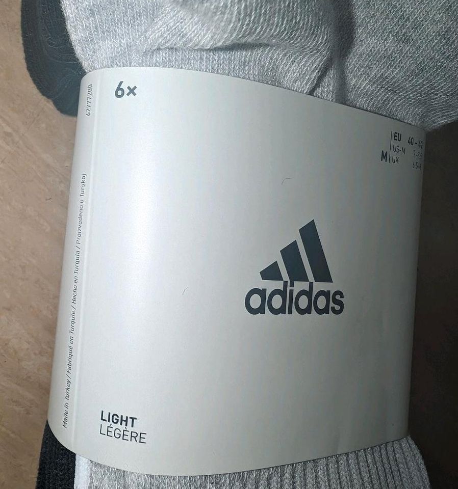 NEU mit Etikett Adidas Sneaker Socken 6 Paar Gr. 40-42 in Lübeck
