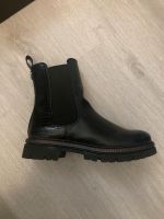 WIE NEU; schwarze Boots; Marke „Marco Tozzi“ Berlin - Spandau Vorschau