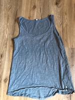 Esprit Top grau mit Silber Nieten Gr L / XL Hessen - Lich Vorschau