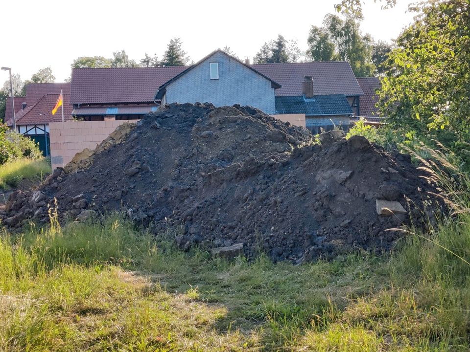 Erdaushub / Erde / Mutterboden abzugeben in Uehrde