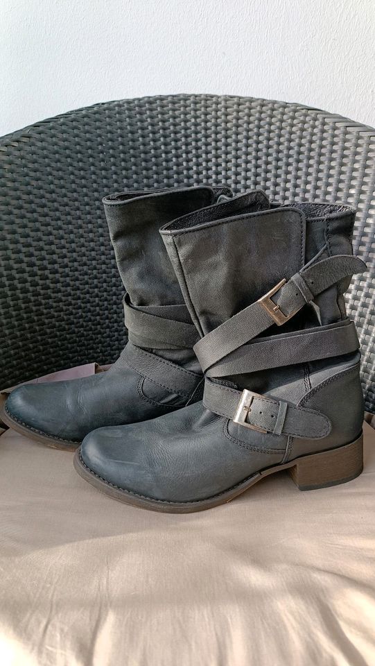 Steve Madden Leder Stiefeletten Boots Gr. 10 entspricht 41,5 in Neuss