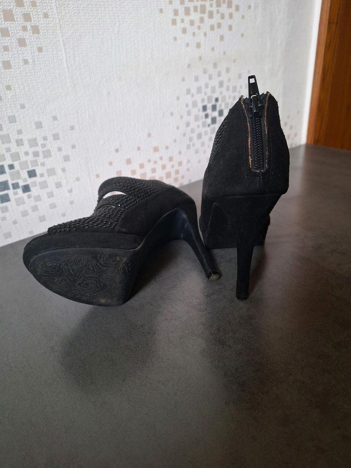 Schuhe gr. 36 Zu verschenken in Stemwede