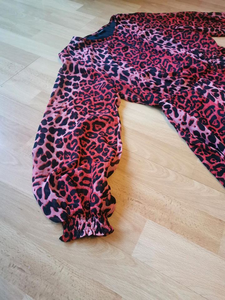Rotes  Leokleid Leopard Animal Kleid  Gr. 44 in Meerbusch