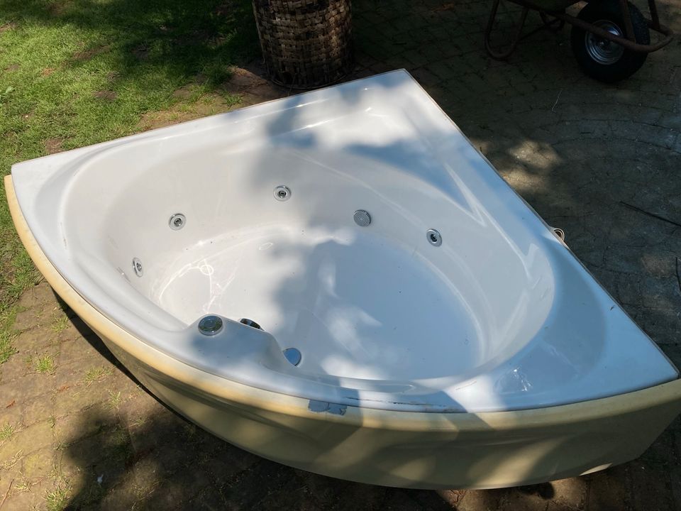 Whirlpool Badewanne gebraucht in Kleve