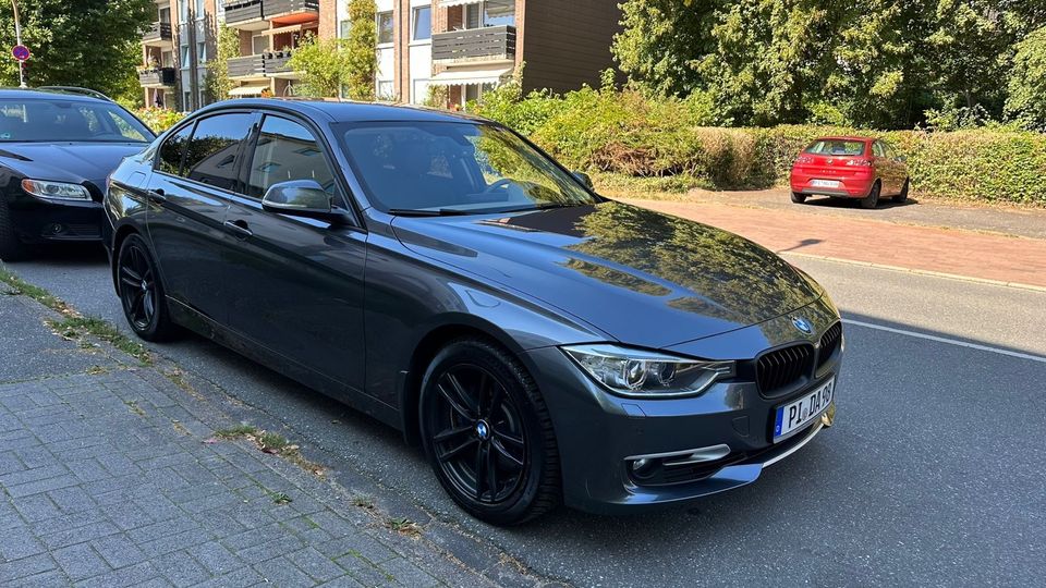 BMW 328I/Luxury line in Elmshorn