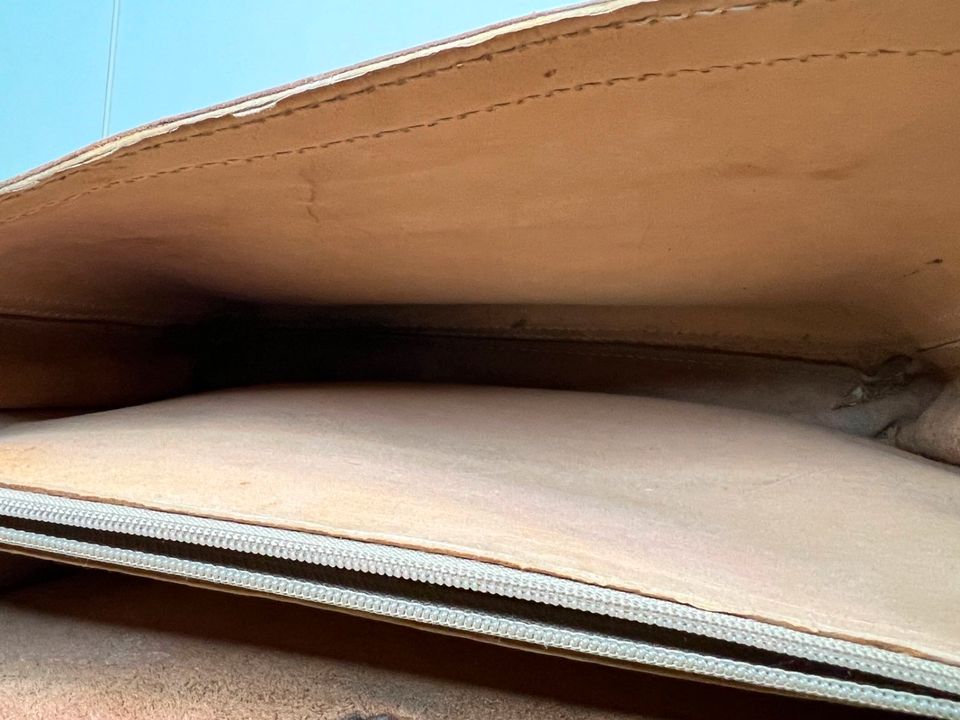 Vintage Leder Lehrertasche Hand-, Rücken- und Schultertasche in Bocholt